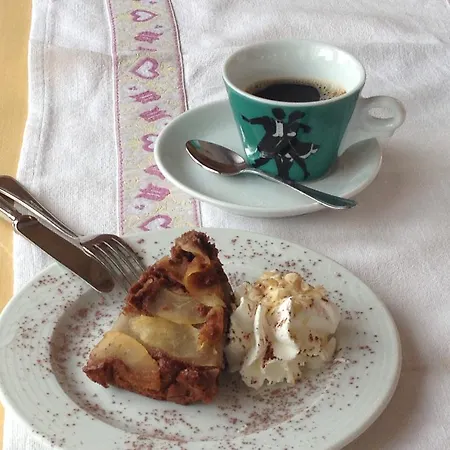 ホテル ラヴァレード