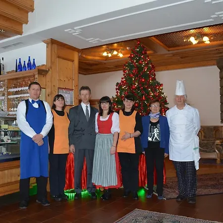 ラヴァレード 3*