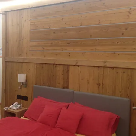 ホテル ラヴァレード